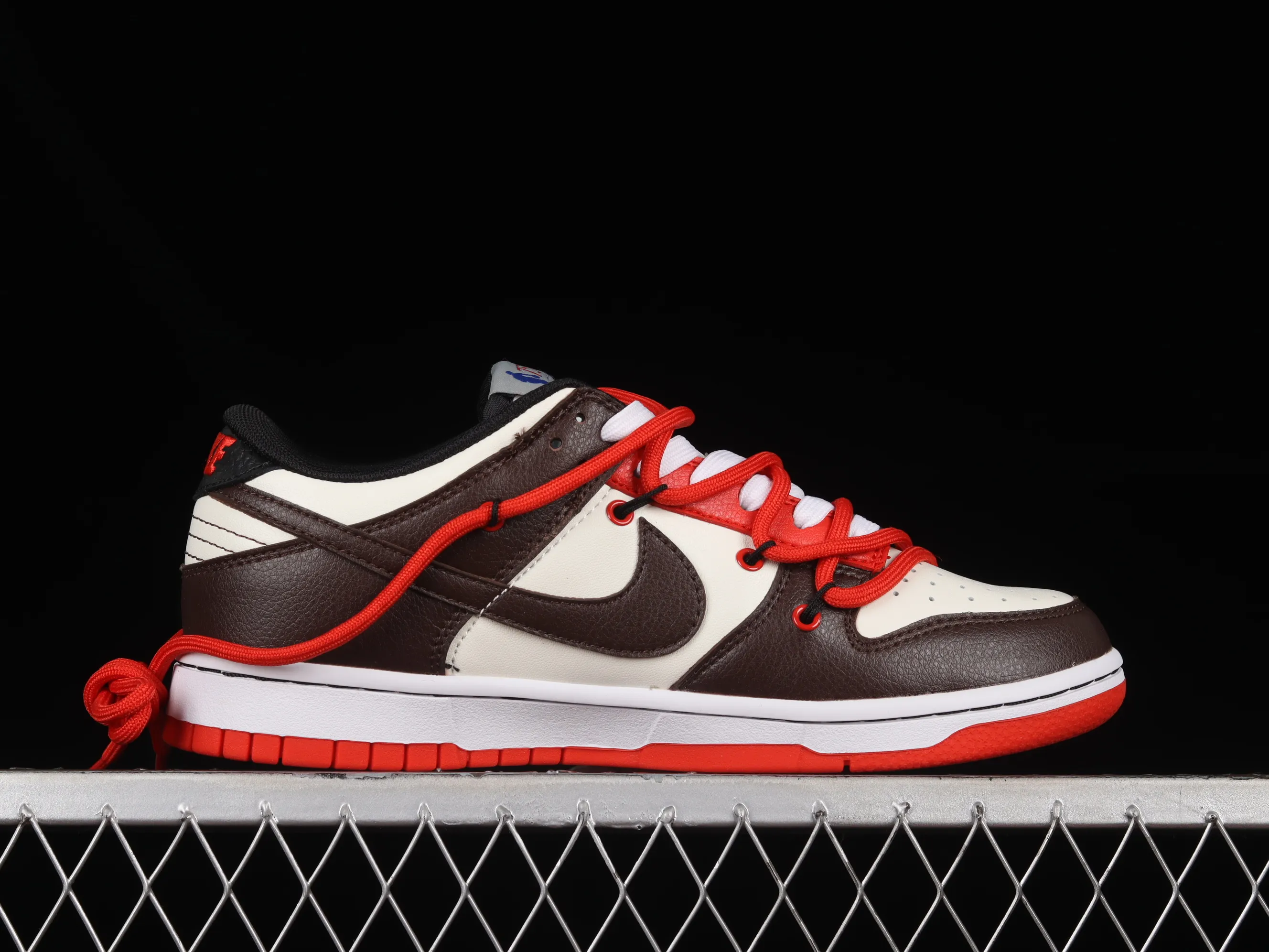 All categories Nk SB Dunk series Nk SB Dunk Low low-top sneakers Nk Dunk Low Valentine's Day LOVE customized version of deconstructed strap casual sneakers DD3363-100